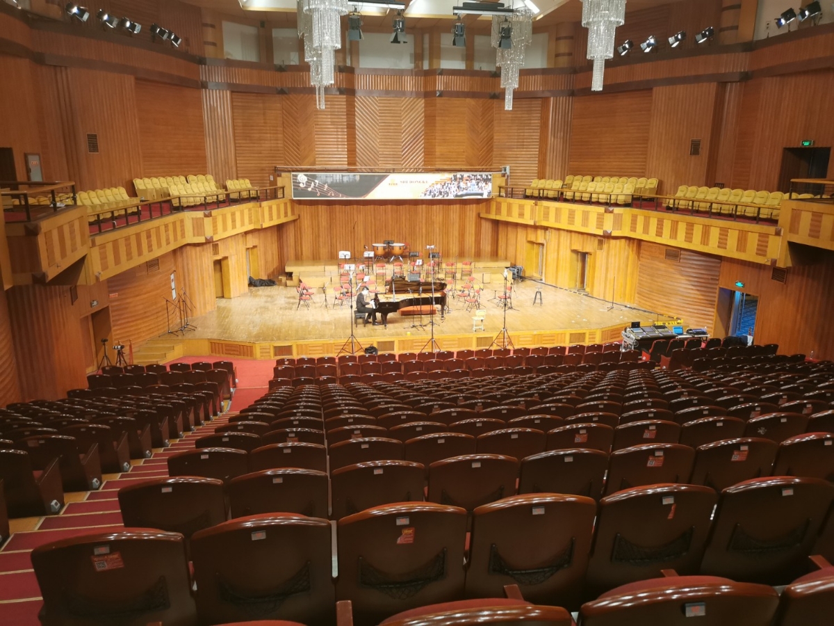 由6163银河.net163.am冠名的石东可音乐会在金沙国际音乐厅圆满举行